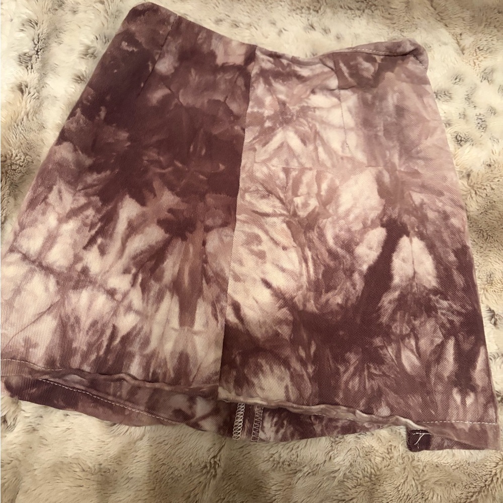 Chic Tie-Dye Mini Skirt in Purple